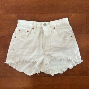Women's White Levi’s 501 Shorts